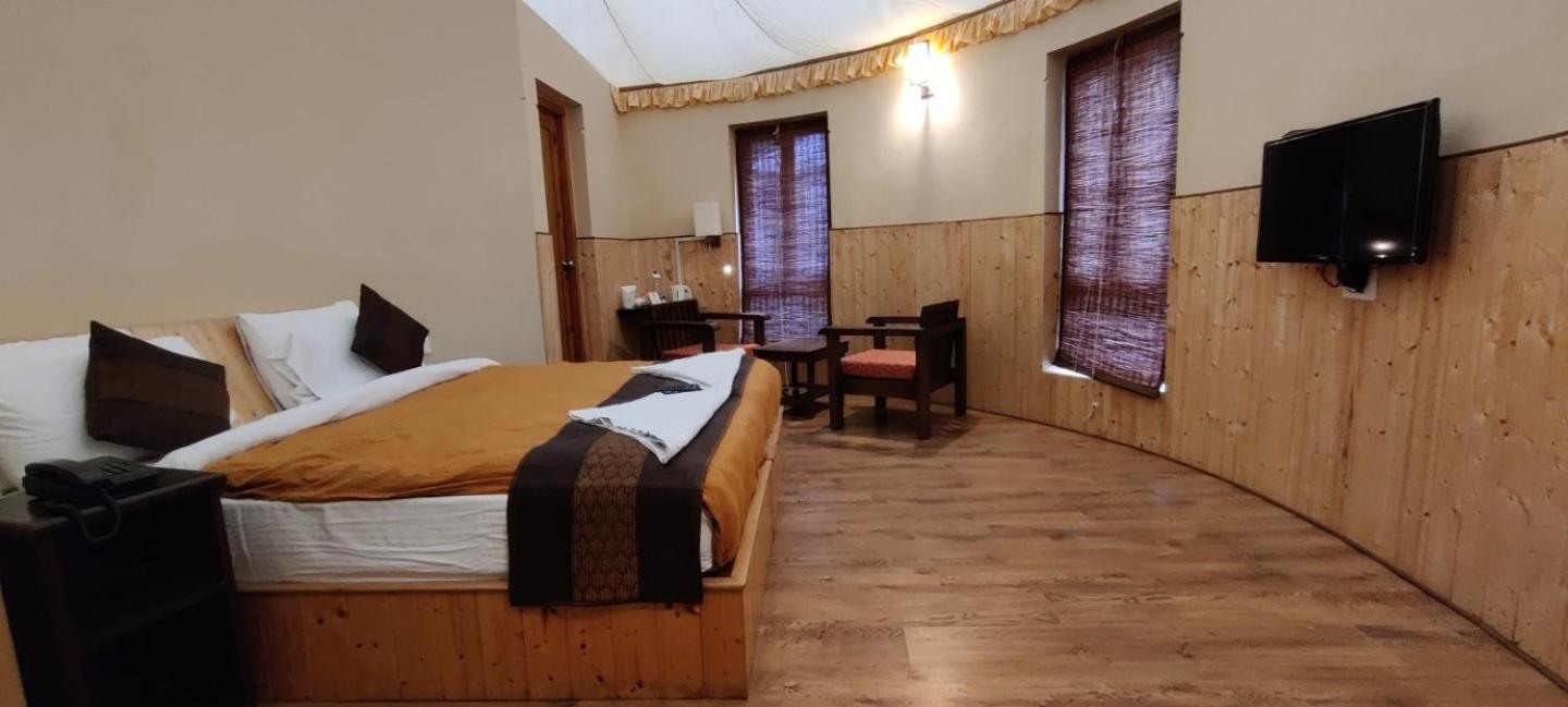 Mystique Meadows Earth Homes Hundar Екстериор снимка